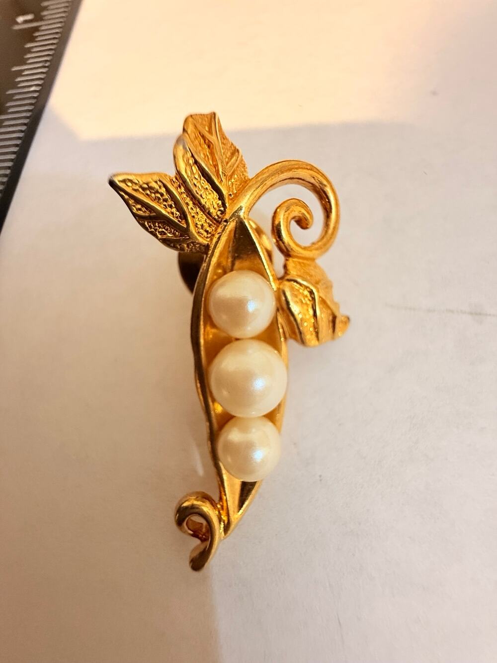 Vintage Gold Tone Pea Pod Faux Pearl Lapel Pin Brooch